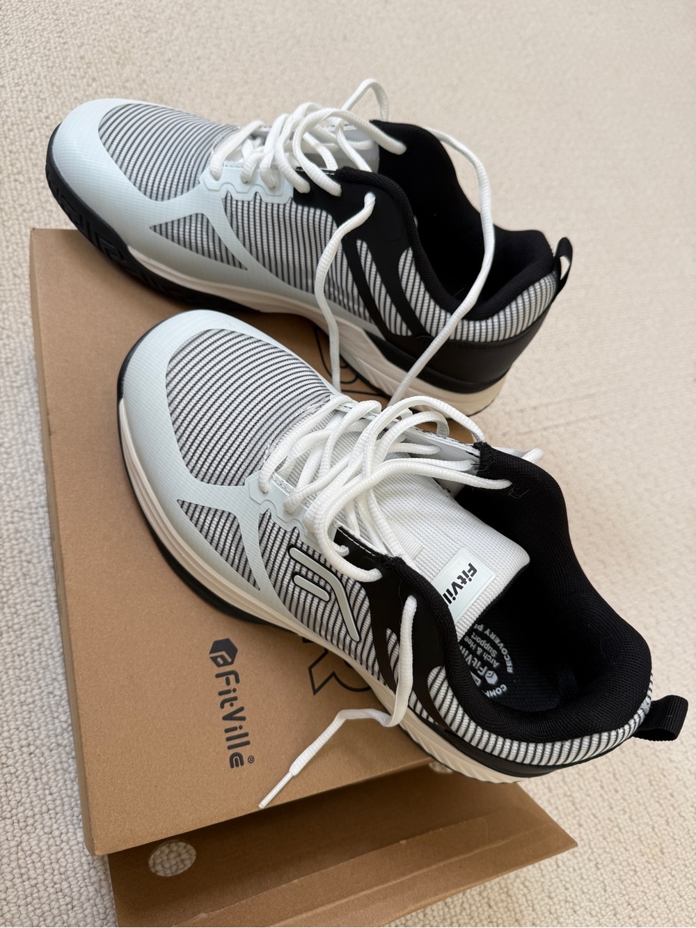 Fitville Extra Wide Pickleball Sneakers